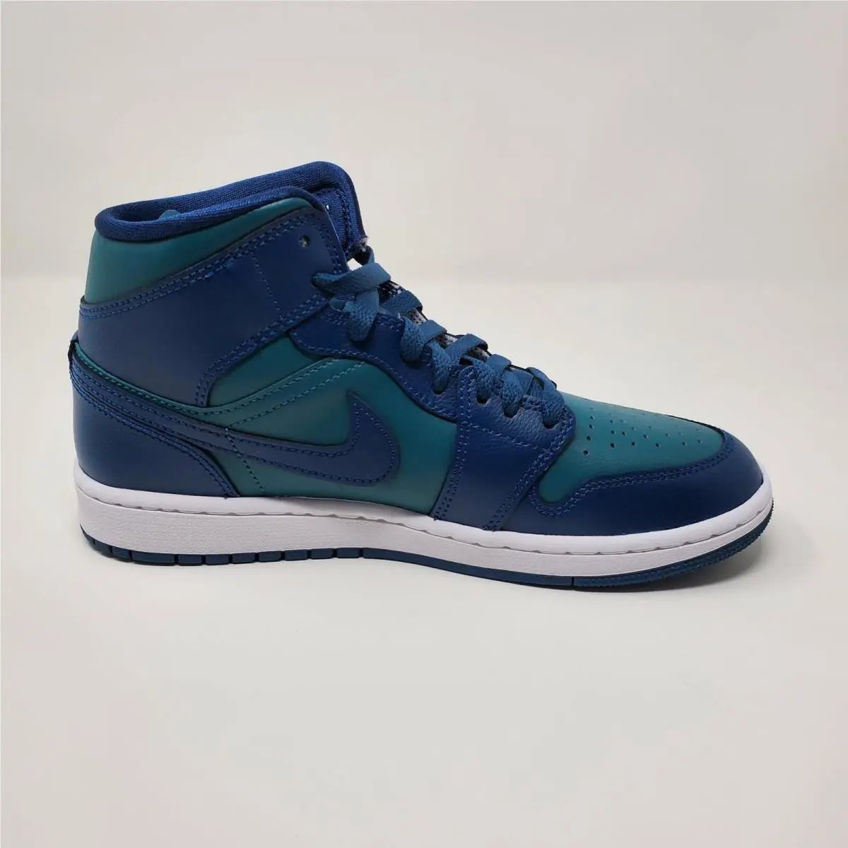 Nike shoes - Air Jordan 1 Mid - Air Mid - BQ6472-301 - Blue 4