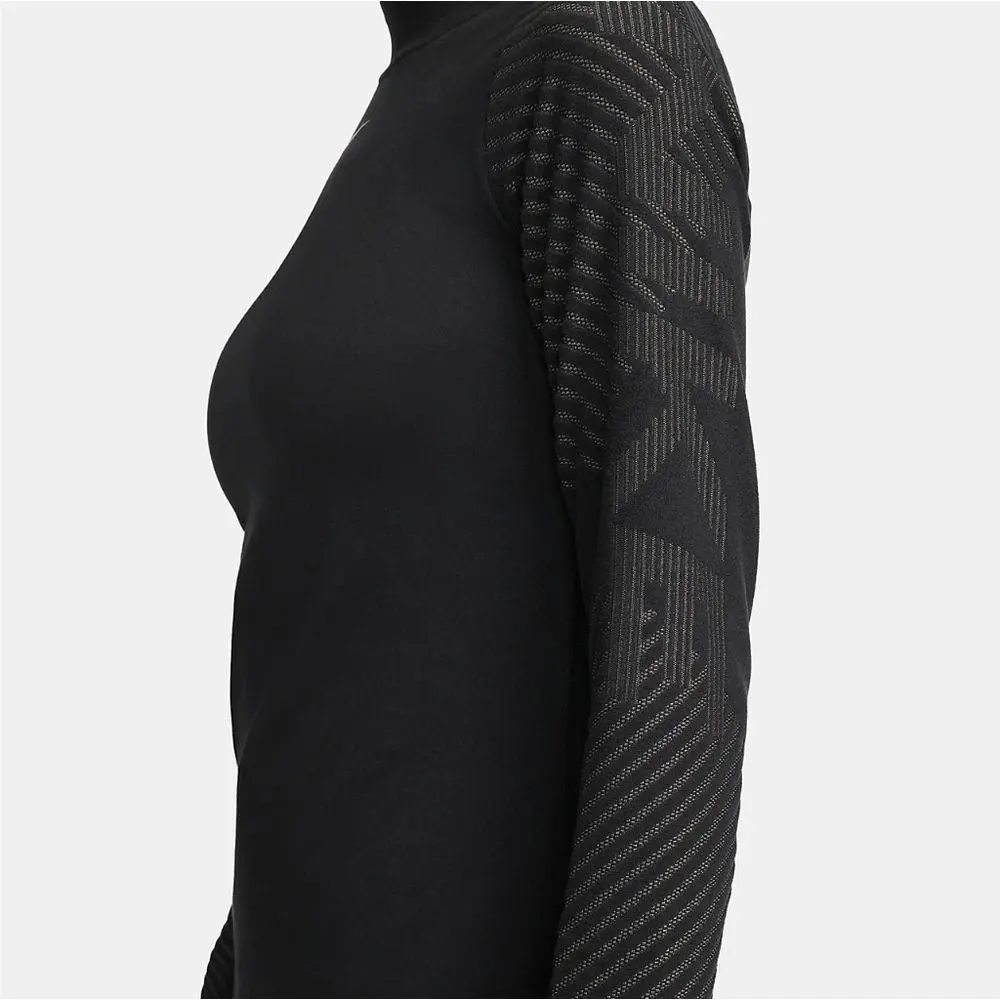 Nike clothing - Black, Exterior: Black 9