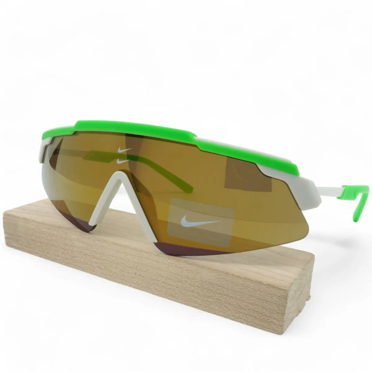 FN0302-398 Unisex Nike Marquee M Sunglasses