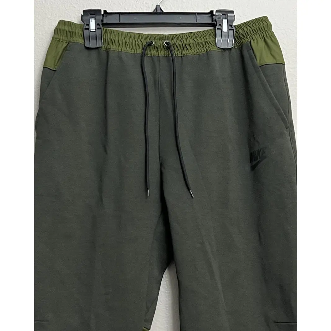 Nike clothing - NSW Tech Essentials - NSW Tech Essentials - DD7012-326 - Rough Green (UPC: 1952429918314) 0