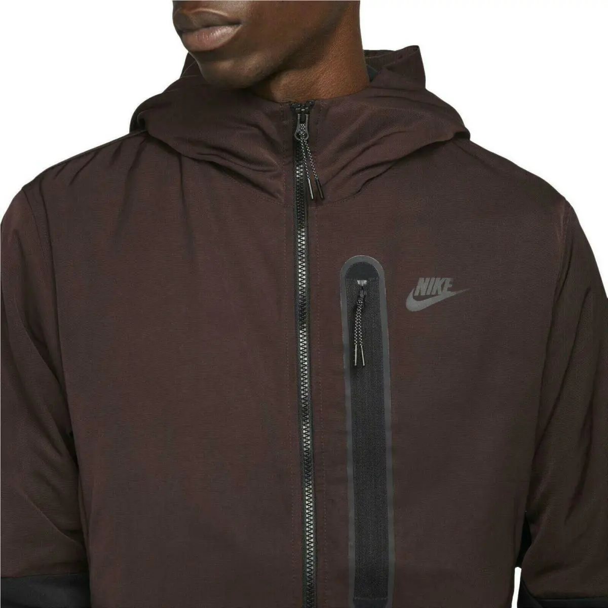 Nike clothing - maroon and black (UPC: 195242874530) 1