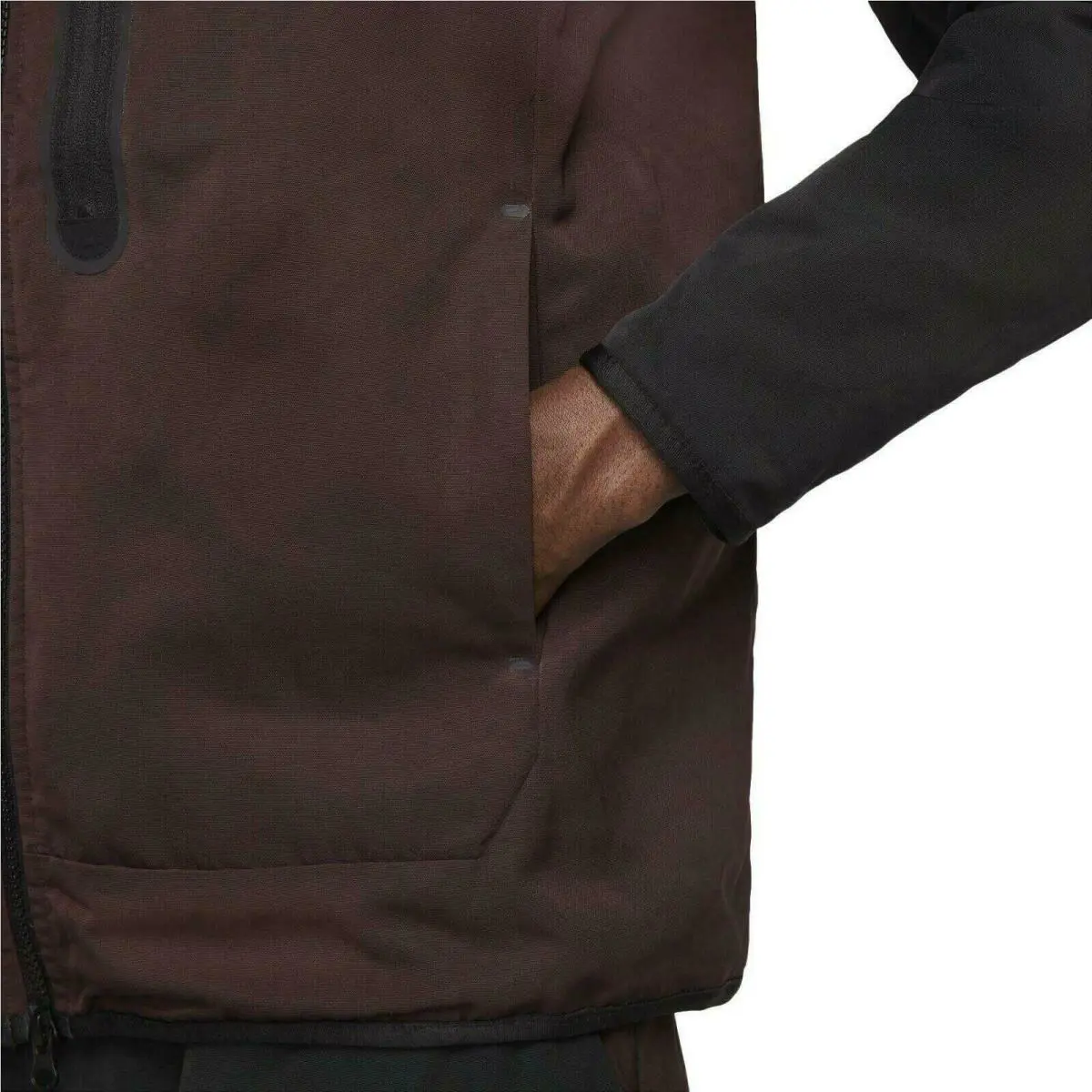 Nike clothing - maroon and black (UPC: 195242874530) 2