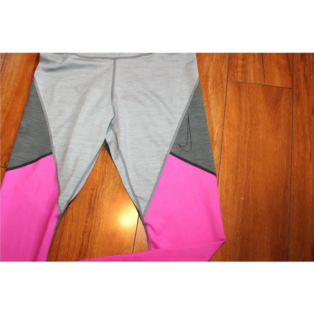 Nike clothing - Pink (UPC: 193659315486) 2