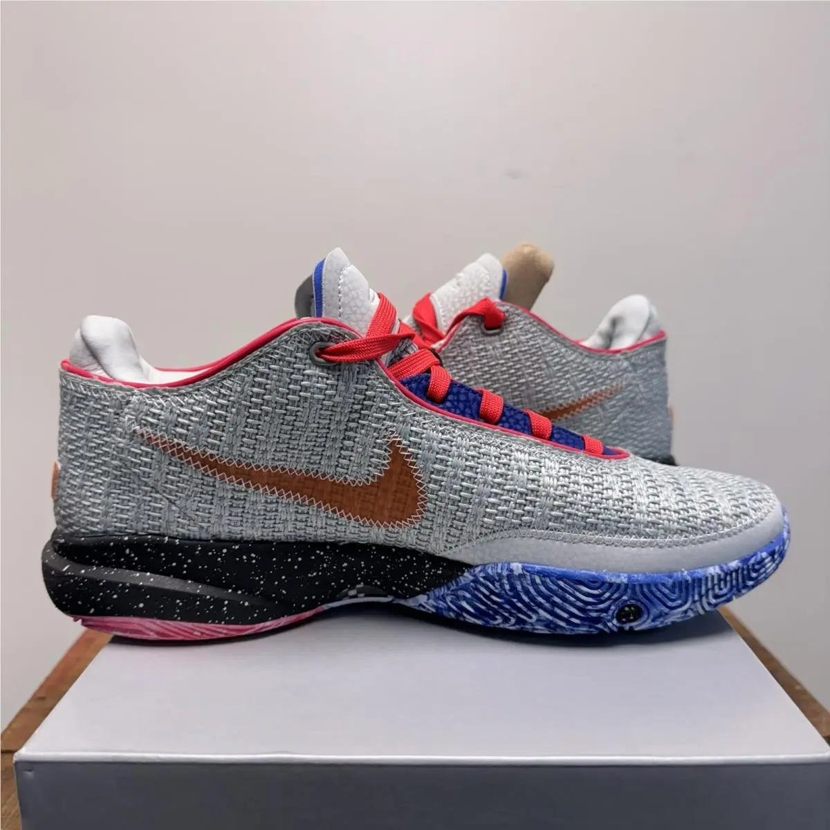 Nike shoes - Nike LeBron 20 - LeBron - DJ5423002 - Multicolor 3