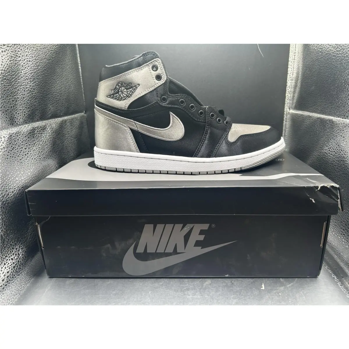 Nike shoes - Nike Air Jordan 1 - Air - FD4810-010 - Silver 1