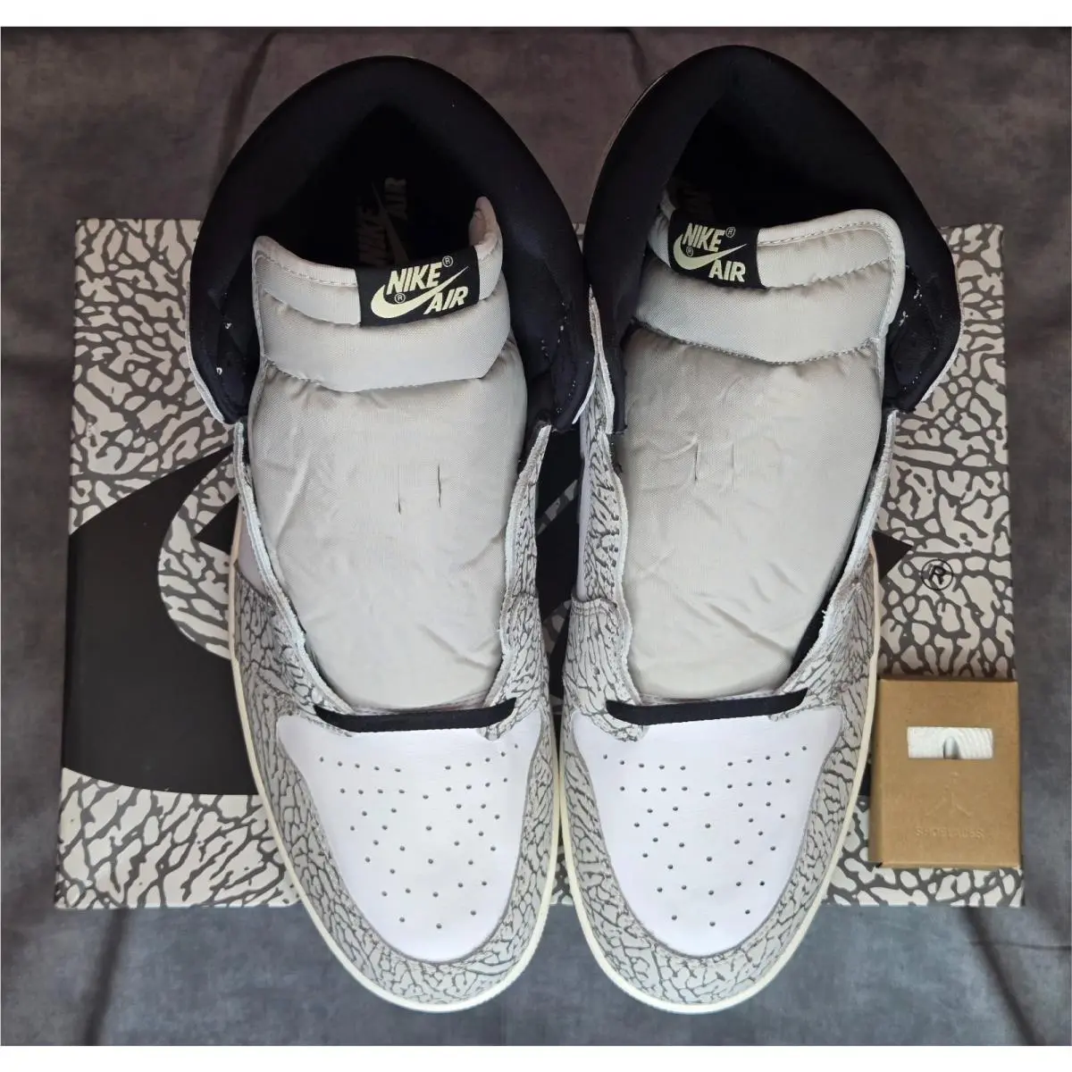 Nike shoes - Nike Air Jordan 1 Retro High OG - DZ5485-052 - White 0