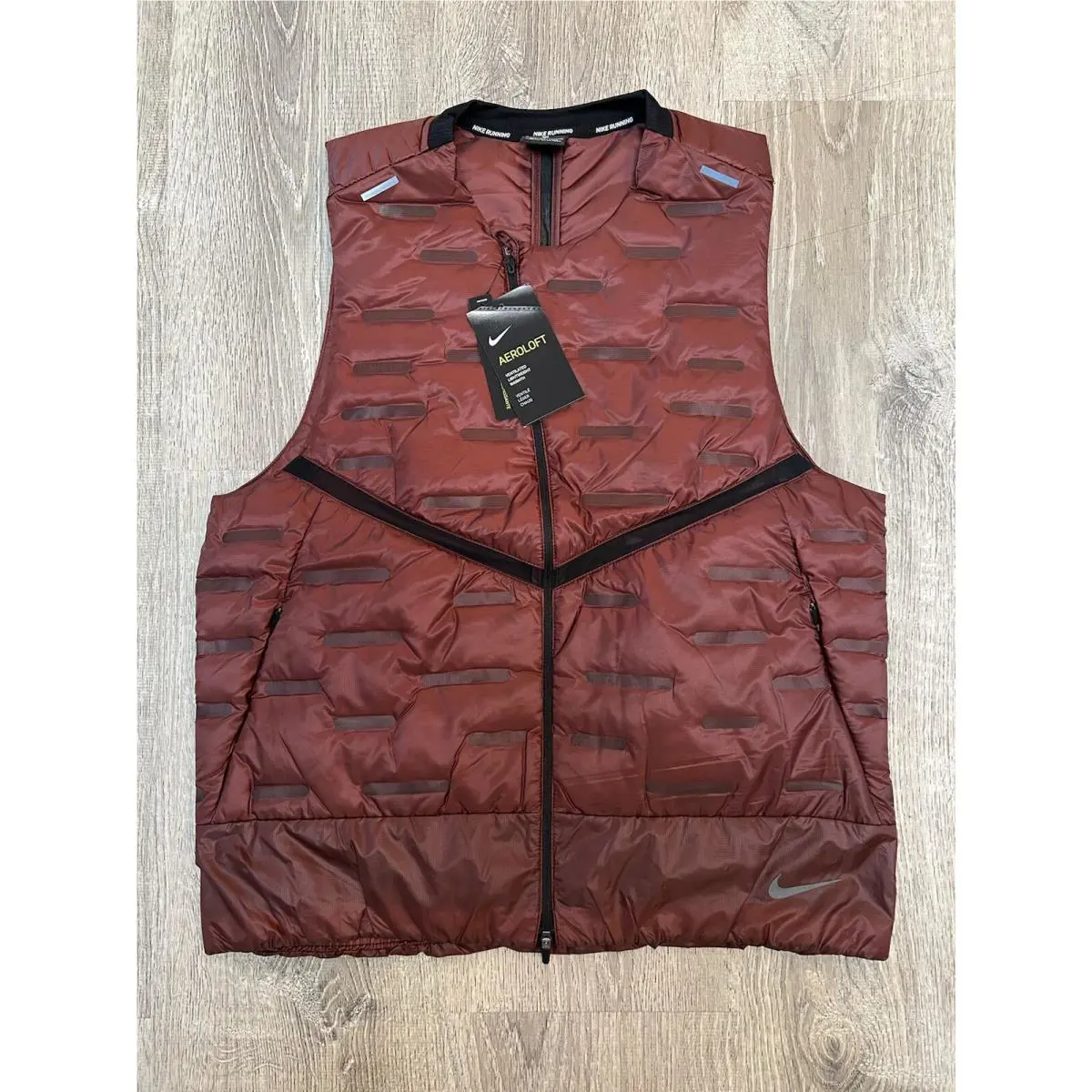Nike clothing AeroLoft - Red 9