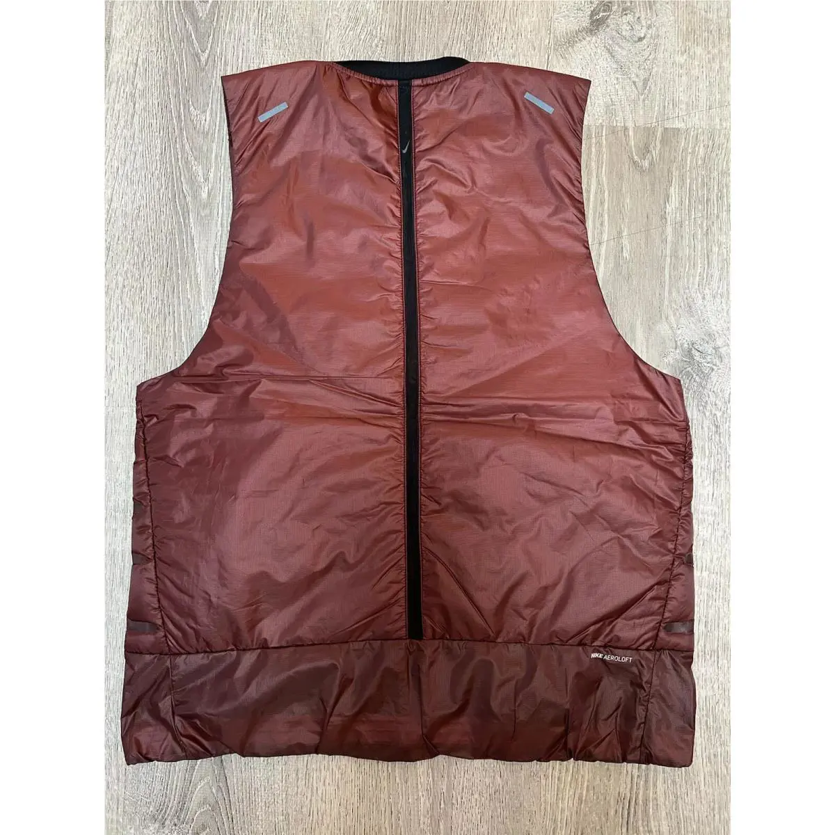 Nike clothing AeroLoft - Red 4