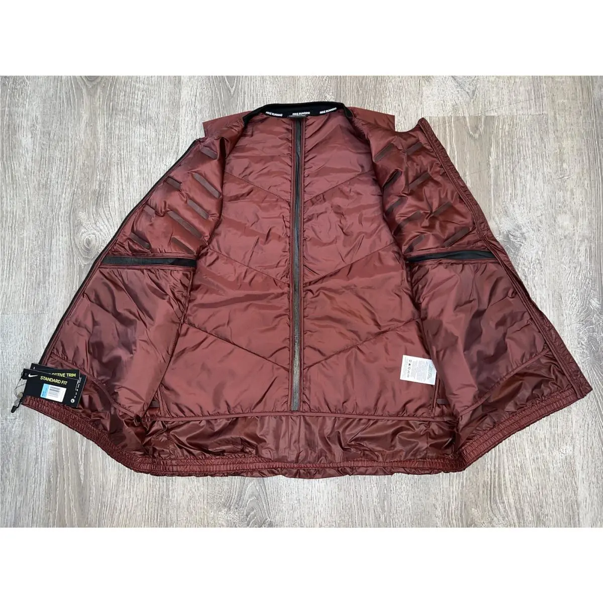 Nike clothing AeroLoft - Red 7