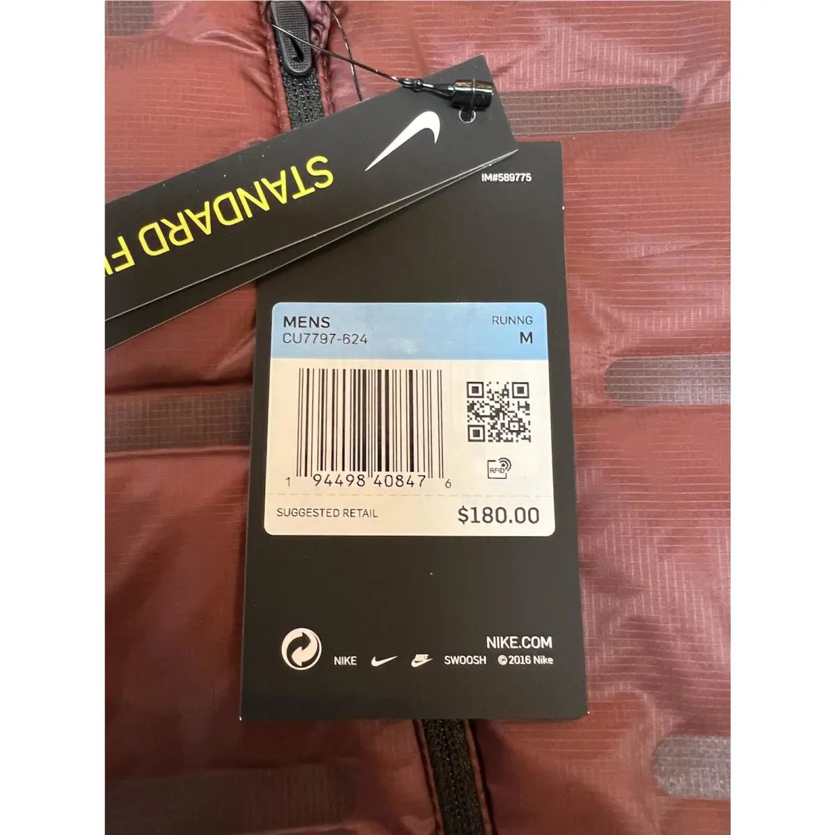 Nike clothing AeroLoft - Red 8