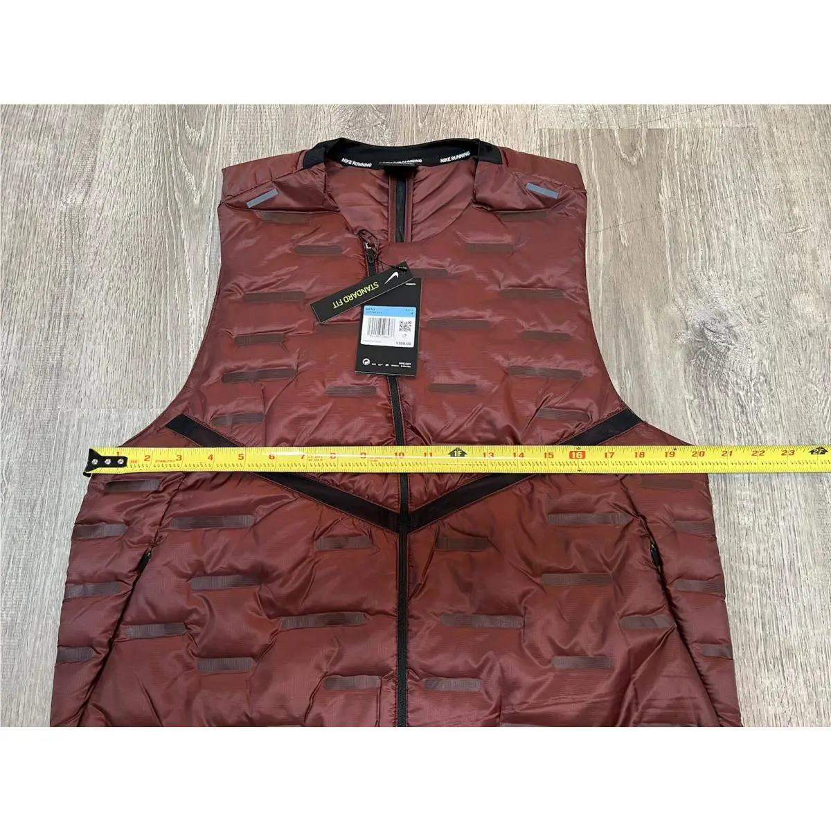 Nike clothing AeroLoft - Red 1