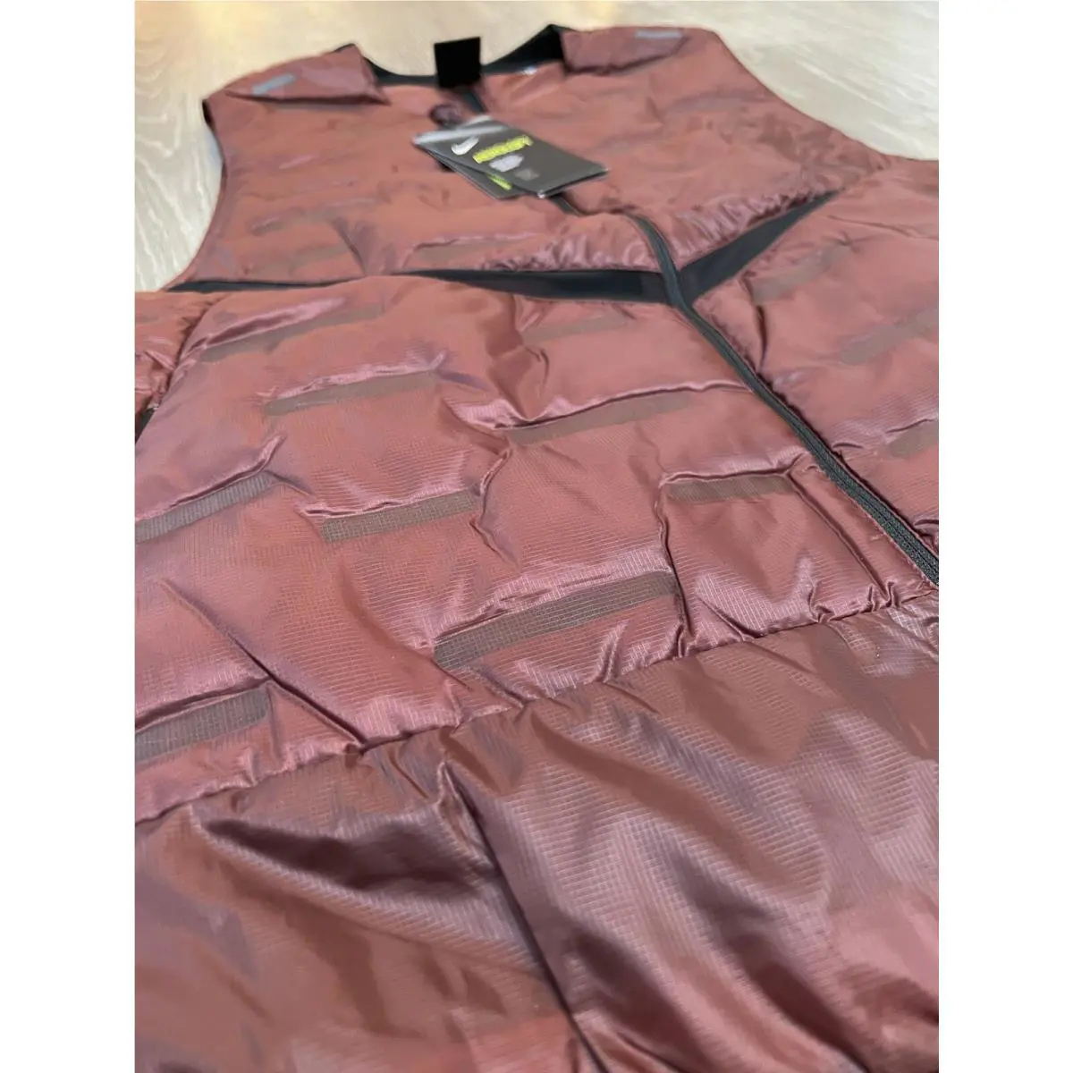 Nike clothing AeroLoft - Red 3