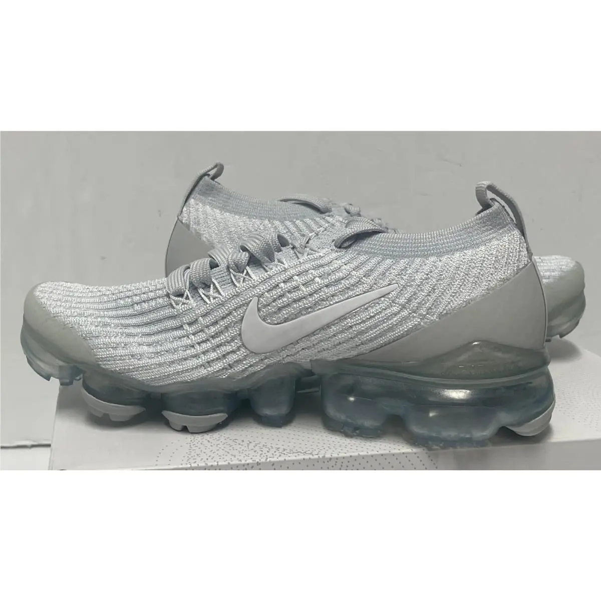 Nike shoes - Nike Air VaporMax Flyknit - Air VaporMax Flyknit - AJ6910-100 - White (UPC: 192499378224) 4