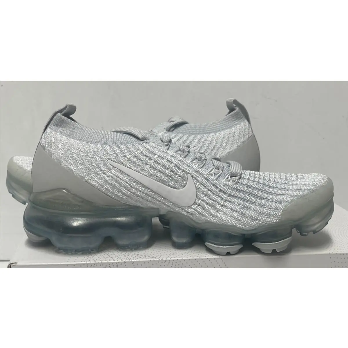 Nike shoes - Nike Air VaporMax Flyknit - Air VaporMax Flyknit - AJ6910-100 - White (UPC: 192499378224) 5