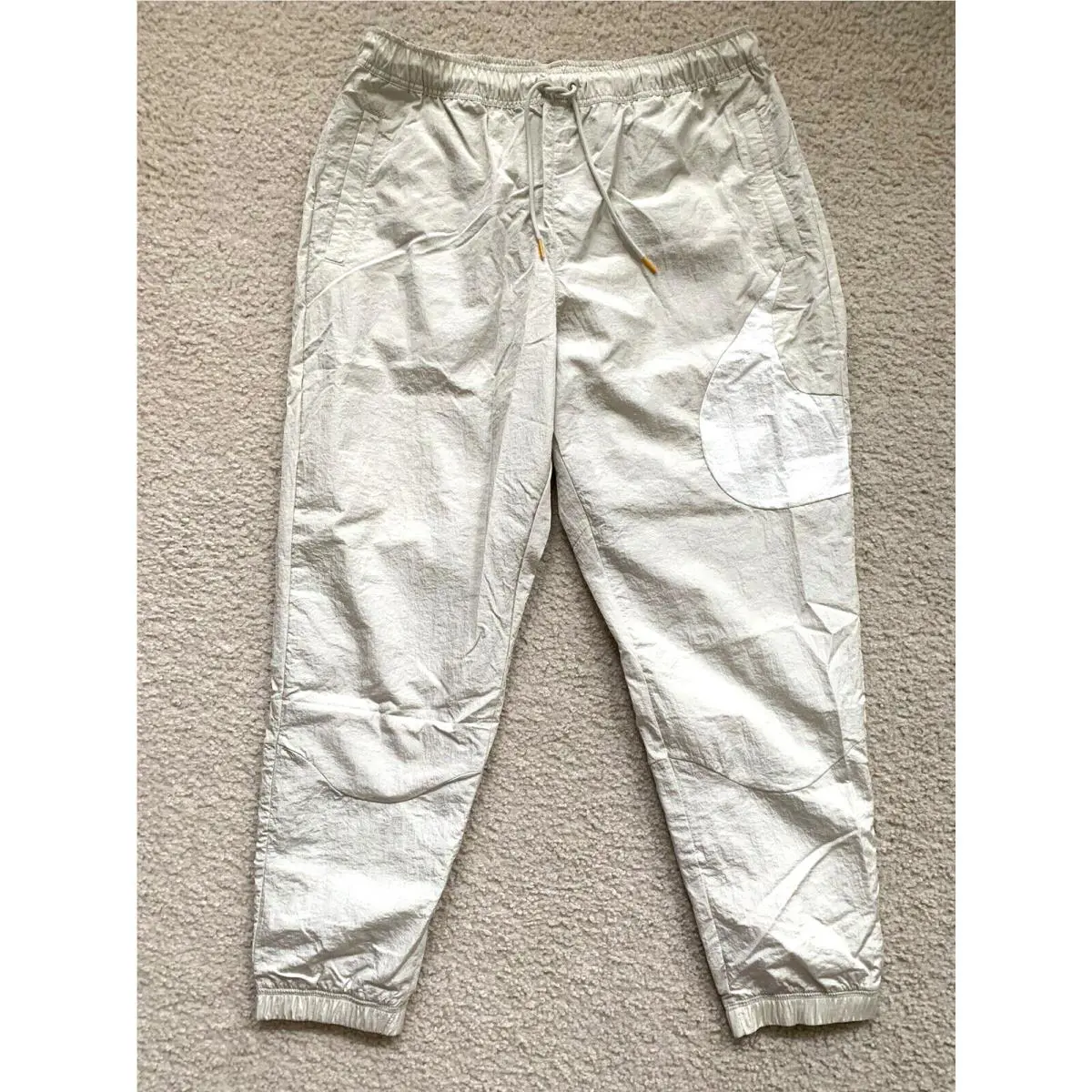 Nike clothing - Sportswear Swoosh - Sportswear Swoosh - Light Bone (UPC: 195239224584) 3