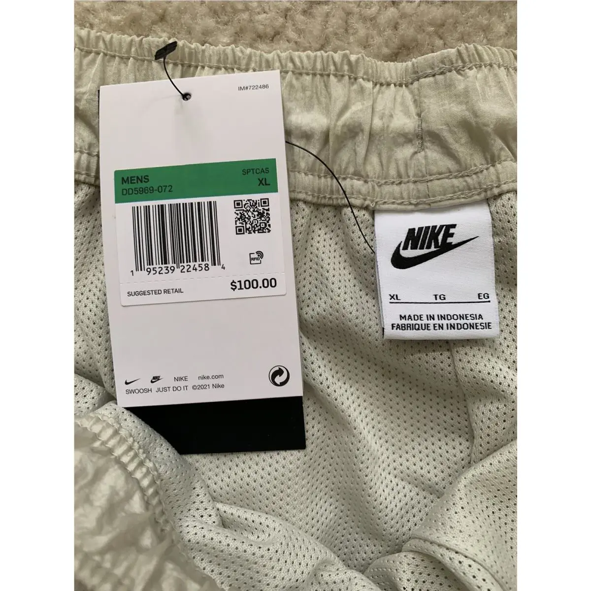 Nike clothing - Sportswear Swoosh - Sportswear Swoosh - Light Bone (UPC: 195239224584) 5