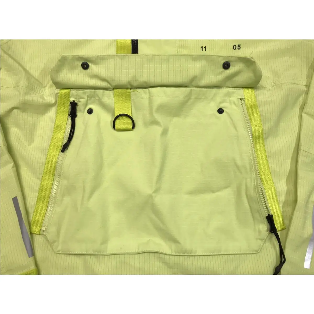 Nike clothing - Nike Tech Pack - Tech Pack - Limelight - Black Highlights, Manufacturer: Limelight Green (UPC: 0193658794305) 3