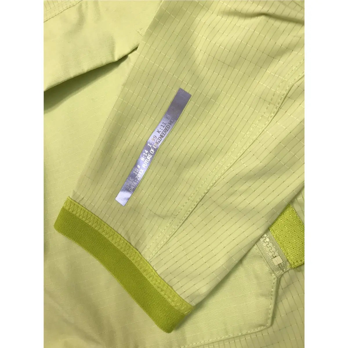 Nike clothing - Nike Tech Pack - Tech Pack - Limelight - Black Highlights, Manufacturer: Limelight Green (UPC: 0193658794305) 4