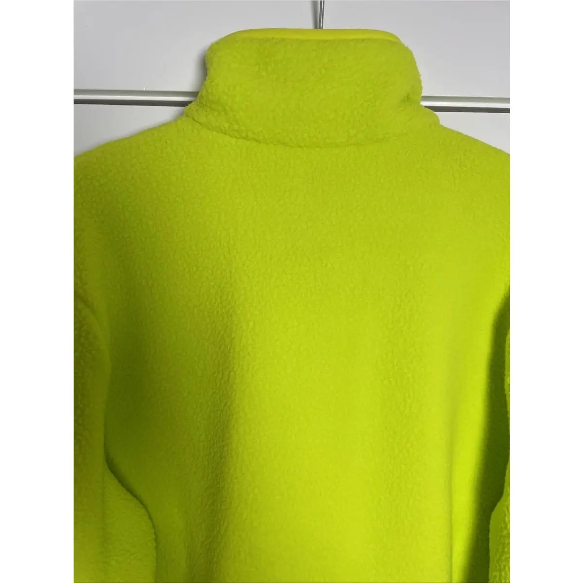 Nike clothing - Nike Sportswear Sport Essentials+ - Sportswear Sport - DD5021 345 - Neon Green, Detail: Yellow Green (UPC: 195242976722) 12