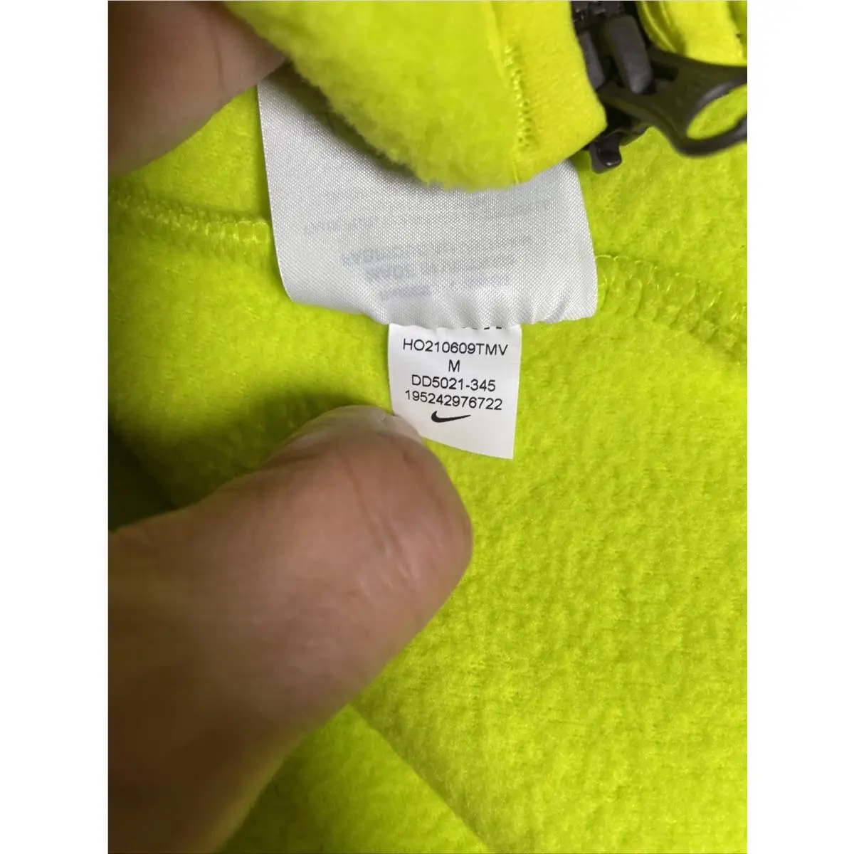 Nike clothing - Nike Sportswear Sport Essentials+ - Sportswear Sport - DD5021 345 - Neon Green, Detail: Yellow Green (UPC: 195242976722) 16
