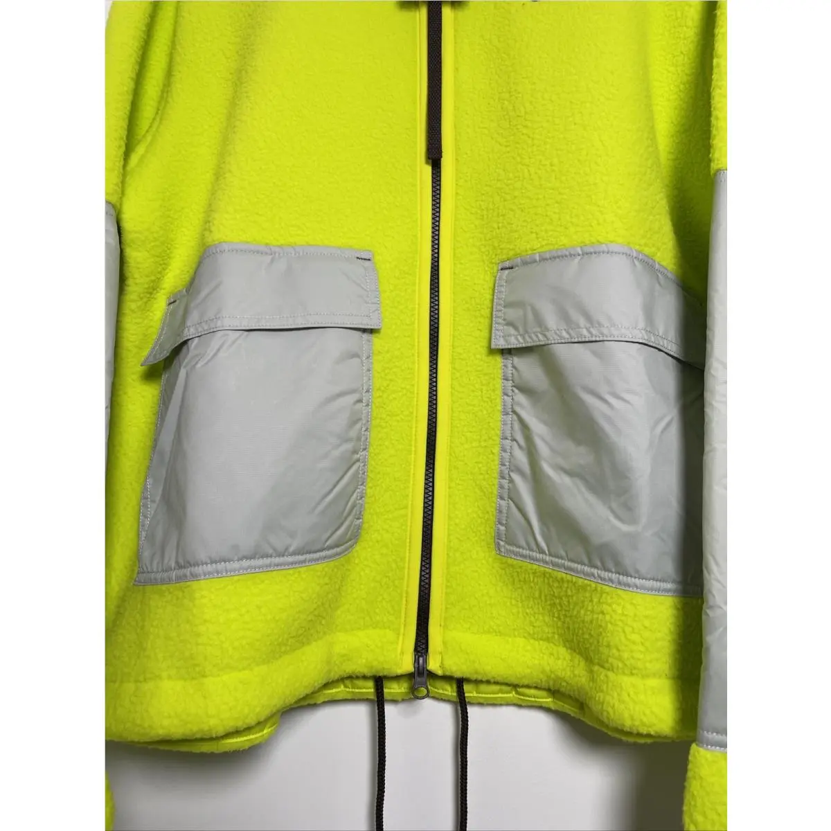 Nike clothing - Nike Sportswear Sport Essentials+ - Sportswear Sport - DD5021 345 - Neon Green, Detail: Yellow Green (UPC: 195242976722) 3