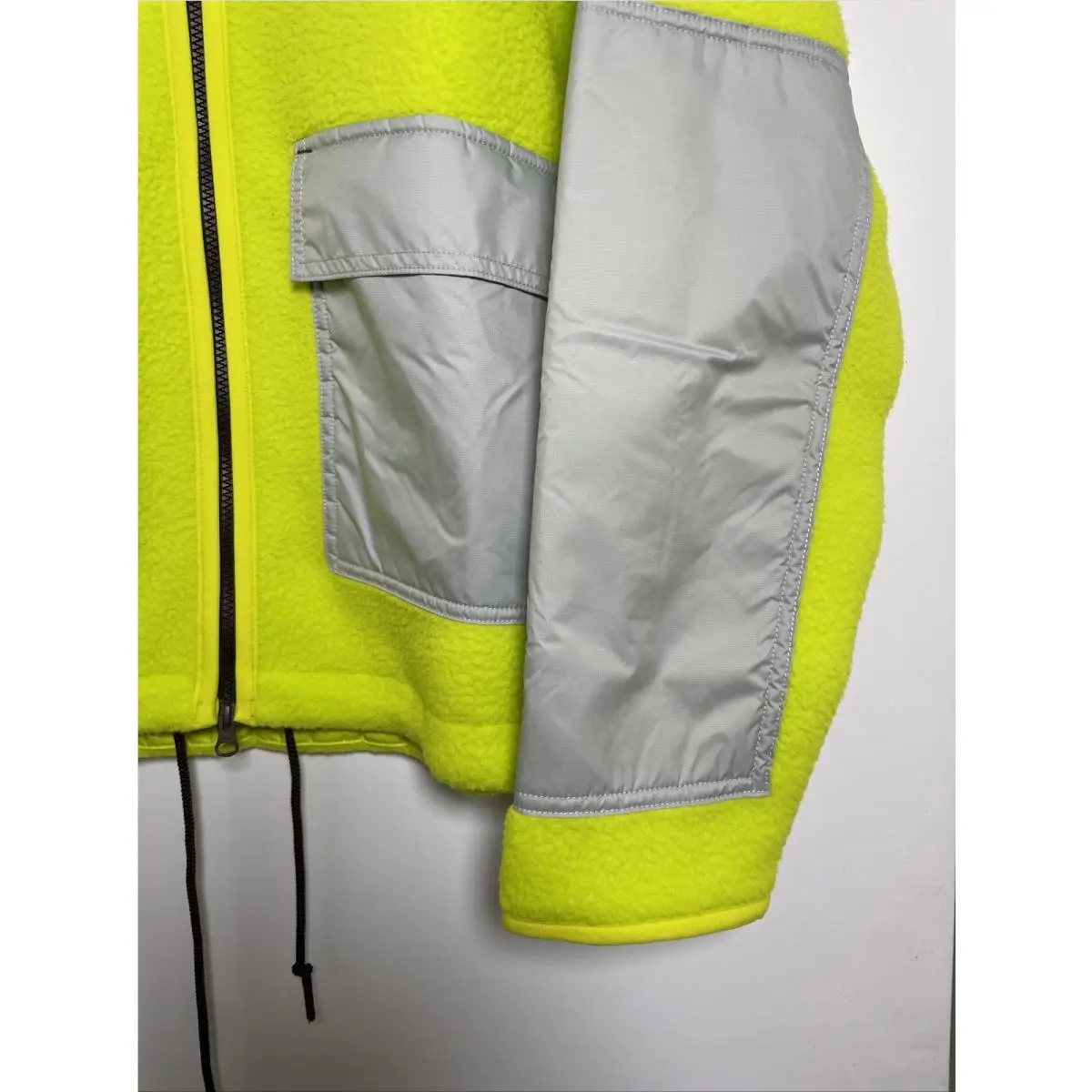 Nike clothing - Nike Sportswear Sport Essentials+ - Sportswear Sport - DD5021 345 - Neon Green, Detail: Yellow Green (UPC: 195242976722) 5