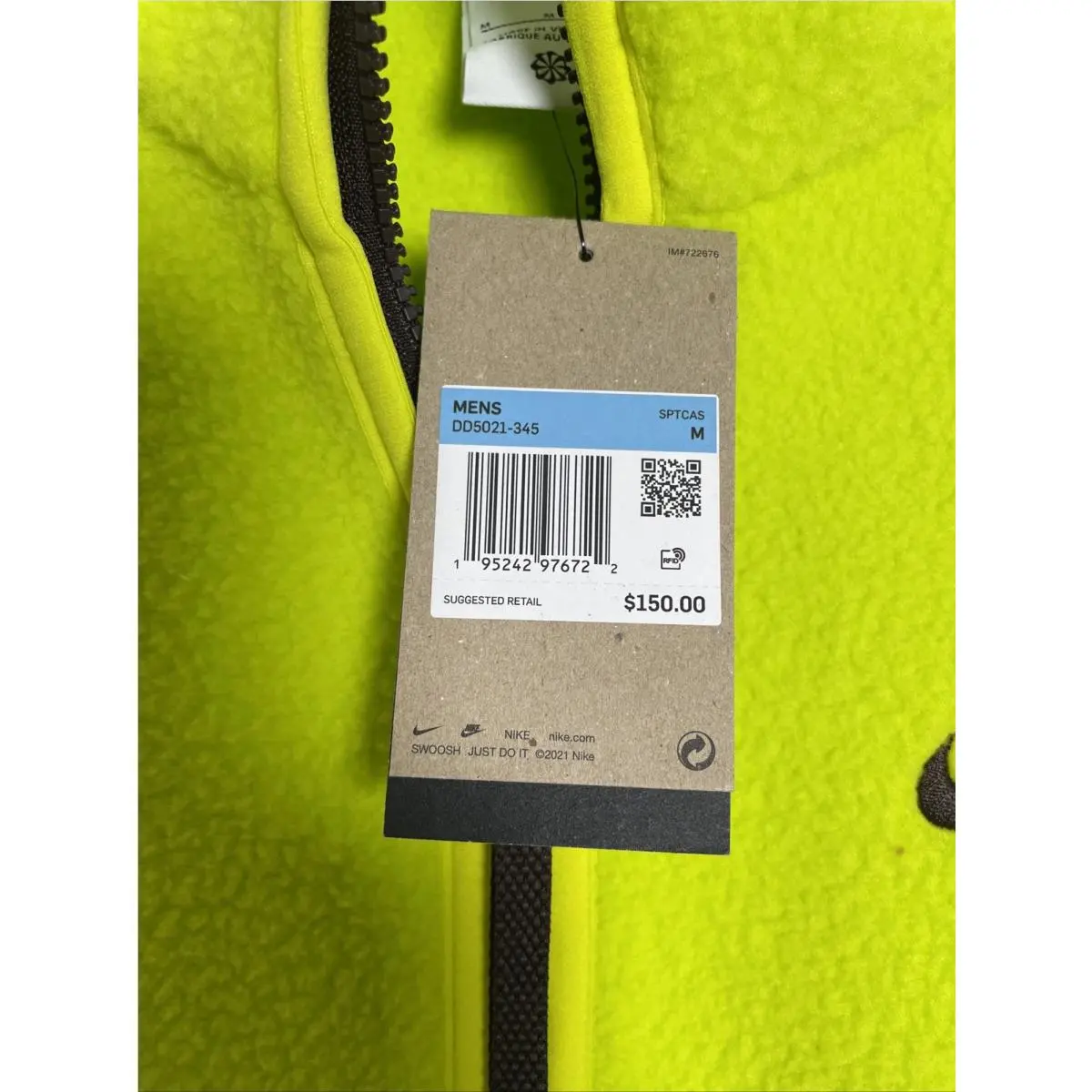 Nike clothing - Nike Sportswear Sport Essentials+ - Sportswear Sport - DD5021 345 - Neon Green, Detail: Yellow Green (UPC: 195242976722) 7