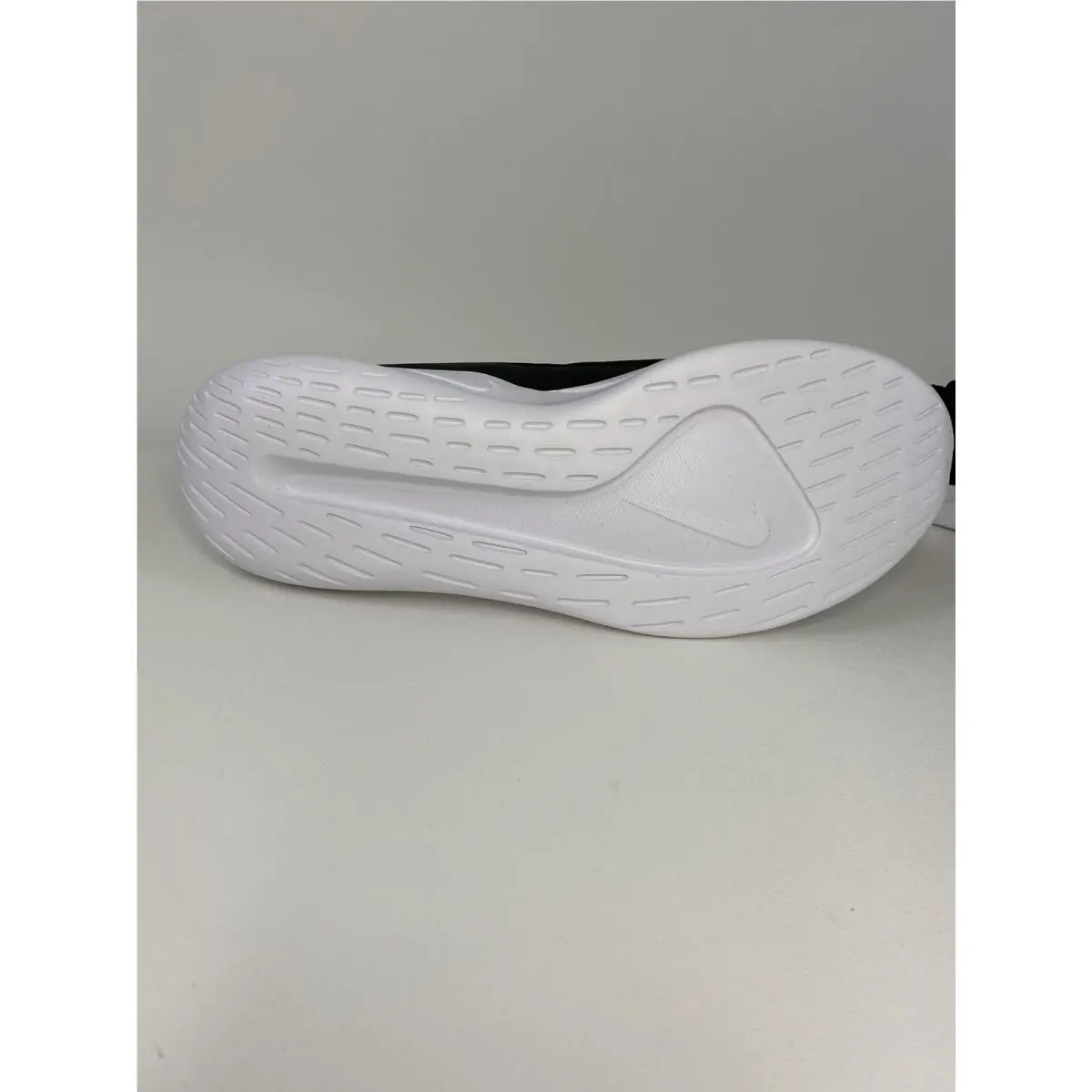 Nike shoes - NIKE VIALE  RUNNING SHOE - VIALE RUNNING SHOE - BLACK / WHITE (UPC: 192499477606) 5