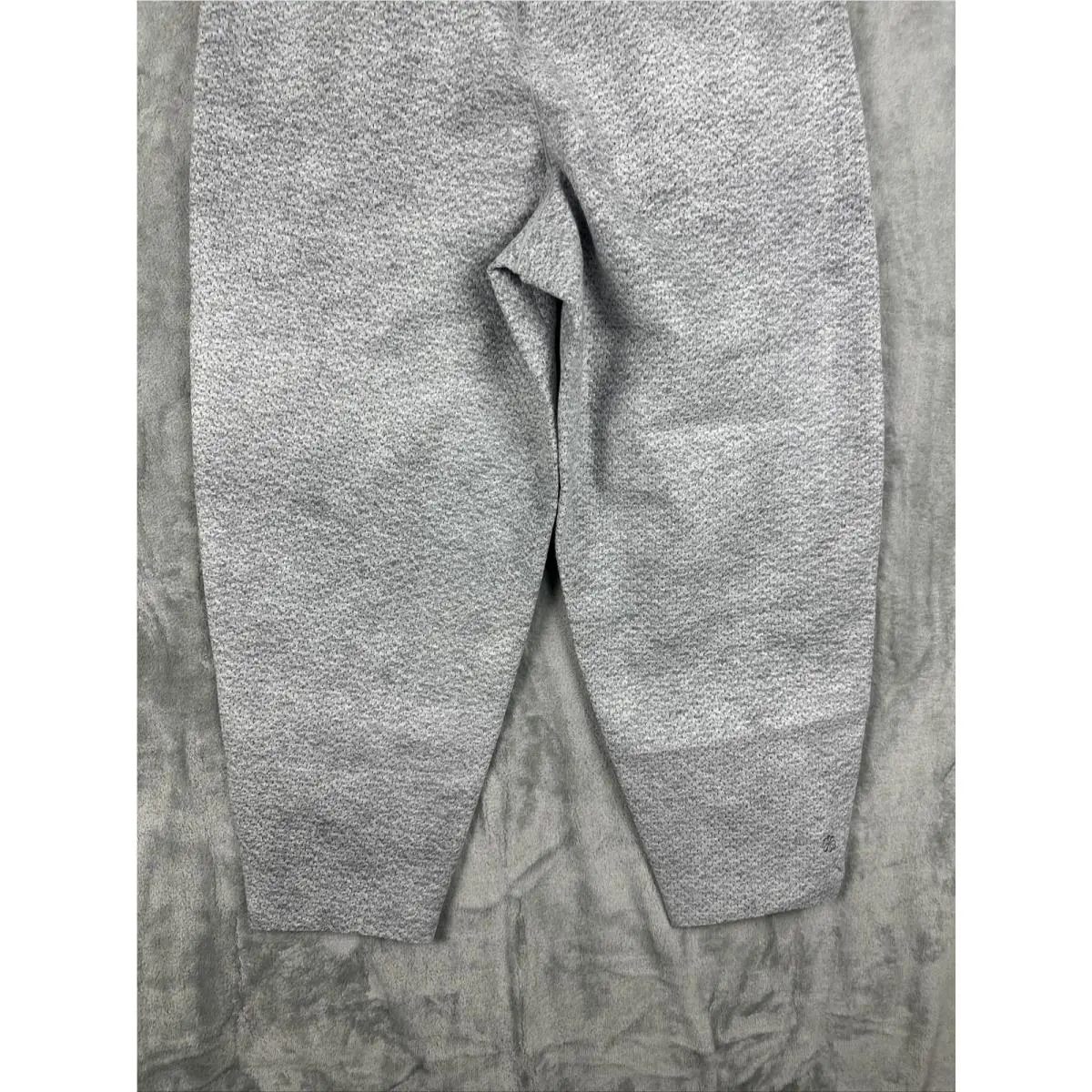 Nike clothing - Gray (UPC: 0195242454688) 5