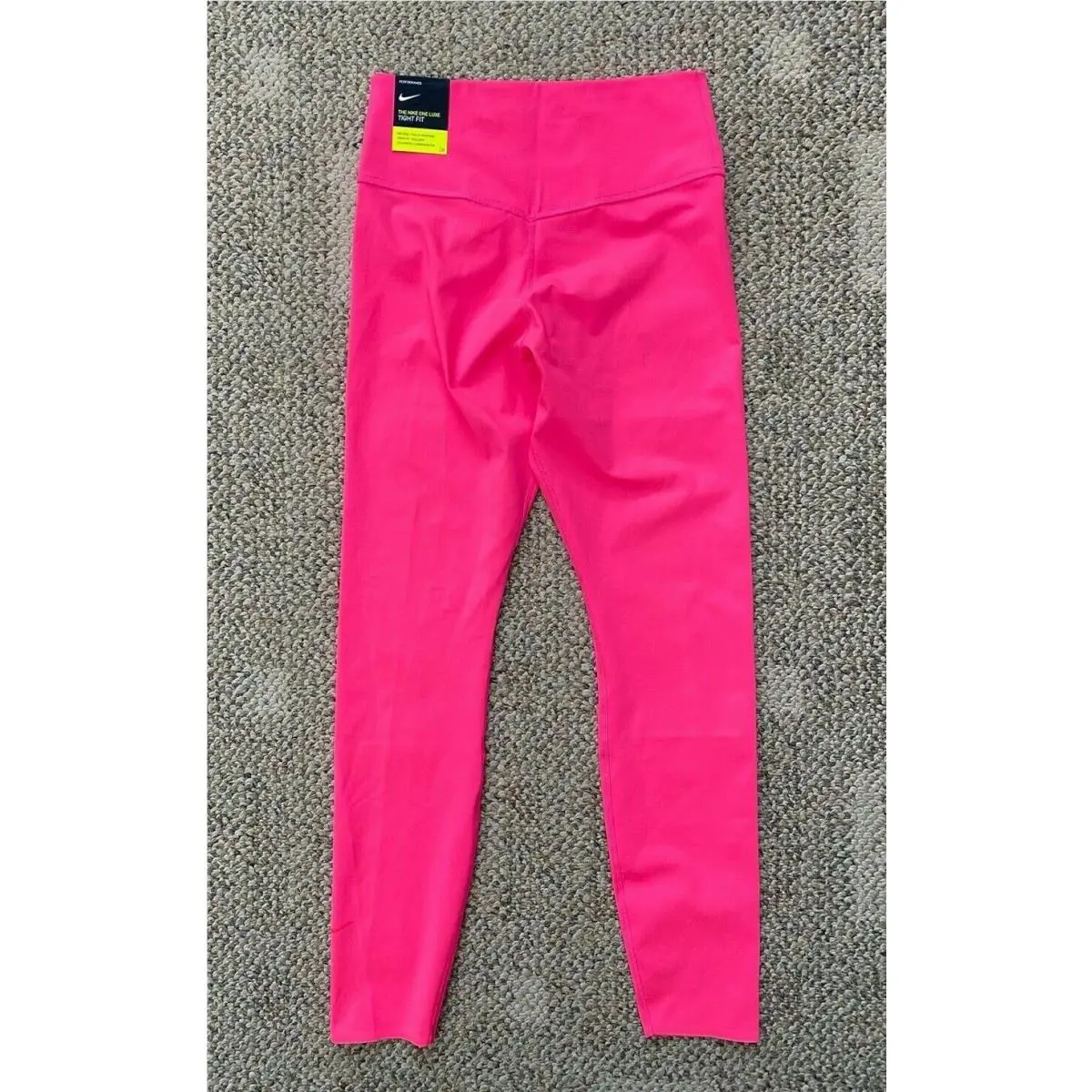 Nike clothing - Pink (UPC: 194493431561) 0