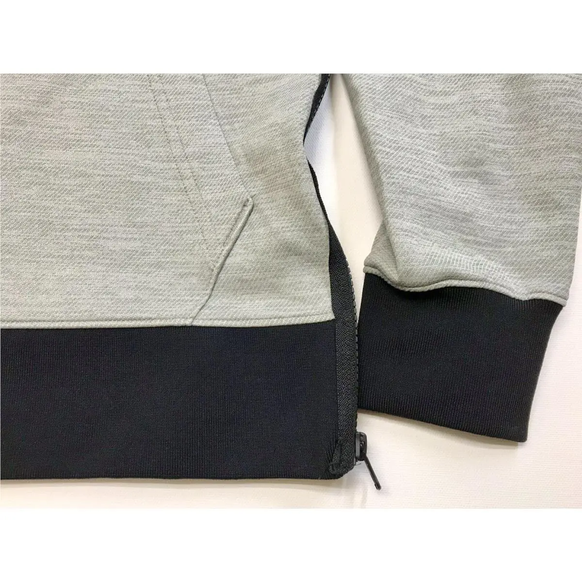 Nike clothing - Gray (UPC: 0194495770484) 5