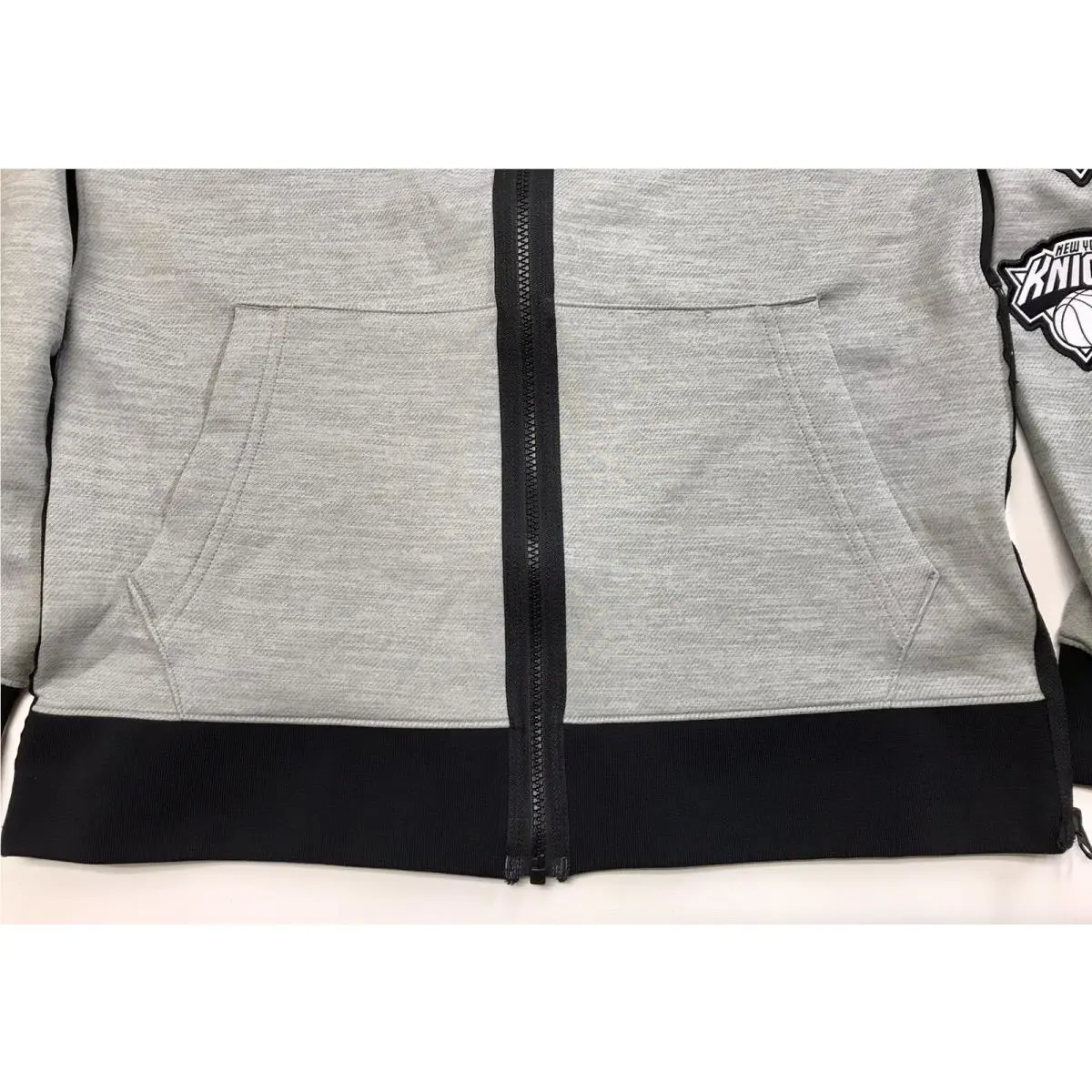 Nike clothing - Gray (UPC: 0194495770484) 6