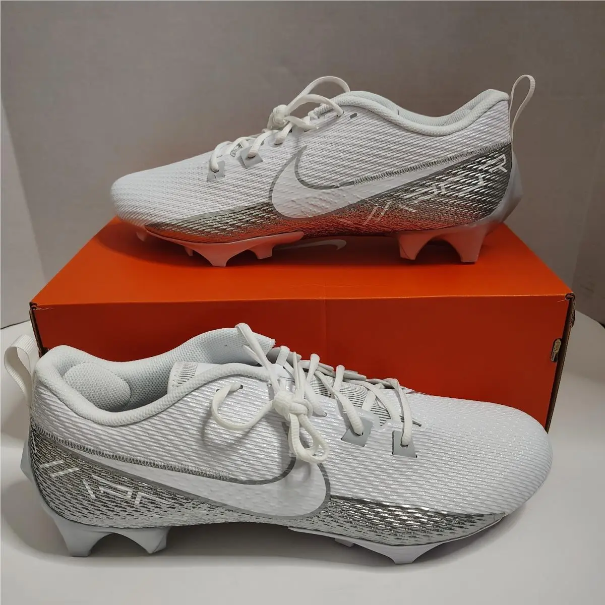 White Silver Vapor Edge Speed 360 2 Football Cleats Men`s Size 16 by Nike