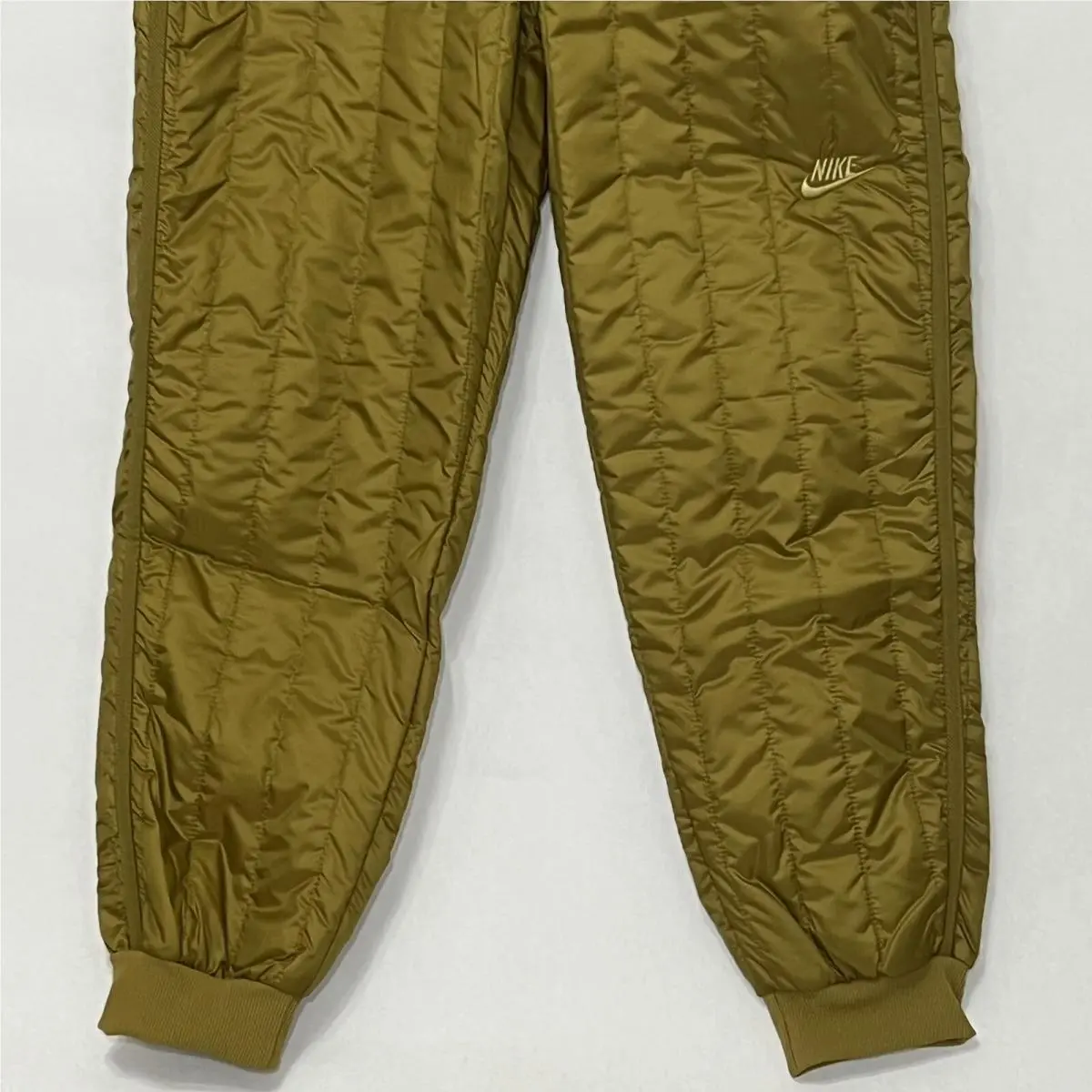 Nike clothing - Sportswear Therma-FIT Tech - Sportswear Tech - DQ4306-382 - Golden Moss 4