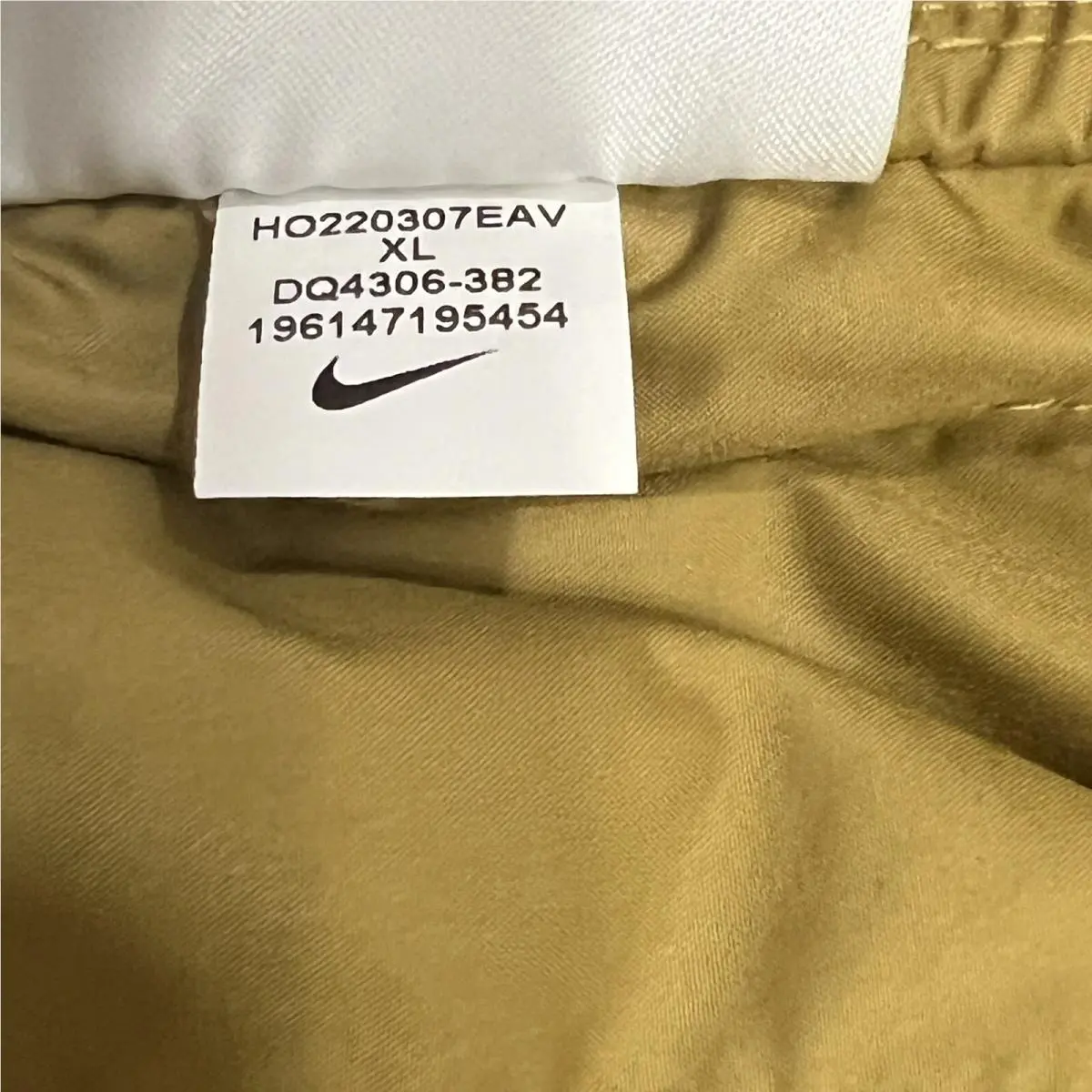 Nike clothing - Sportswear Therma-FIT Tech - Sportswear Tech - DQ4306-382 - Golden Moss 15