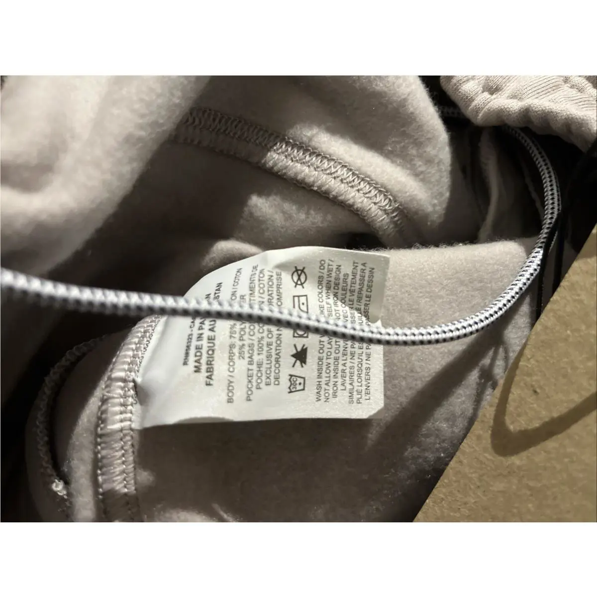Nike clothing - Nike ACG Lungs - ACG Lungs - FV8650009 - Gray (UPC: 197859977321) 10