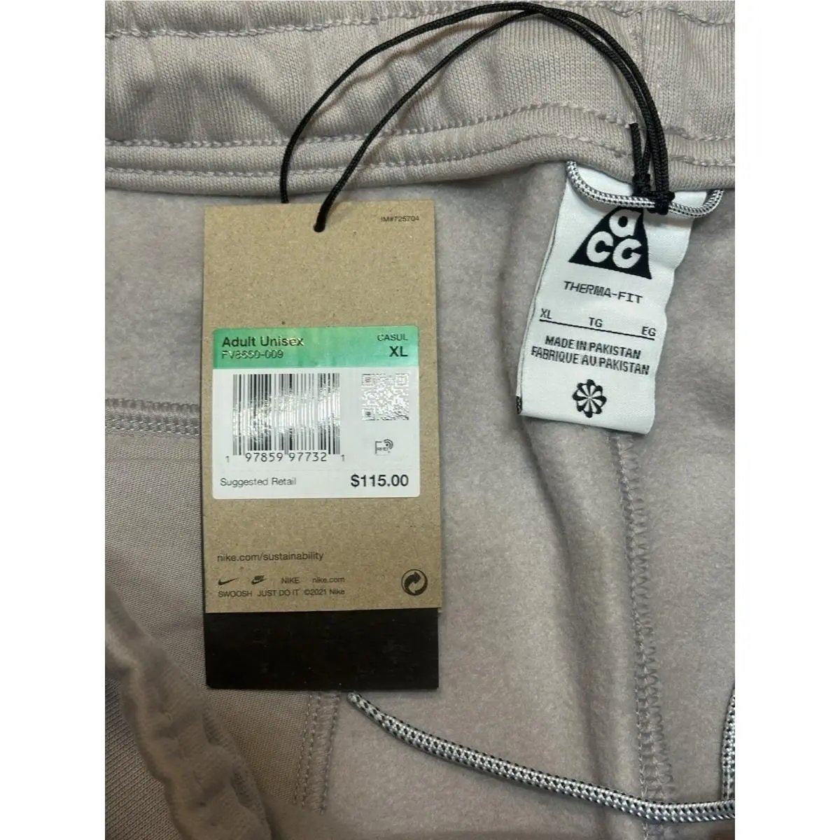 Nike clothing - Nike ACG Lungs - ACG Lungs - FV8650009 - Beige (UPC: 197859977321) 3