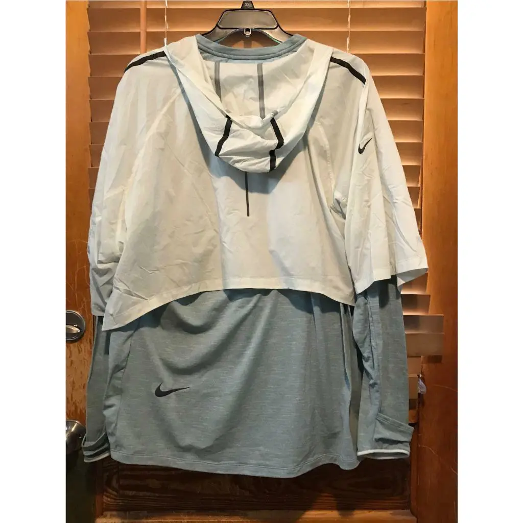 Nike clothing - Gray (UPC: 886915260858) 1