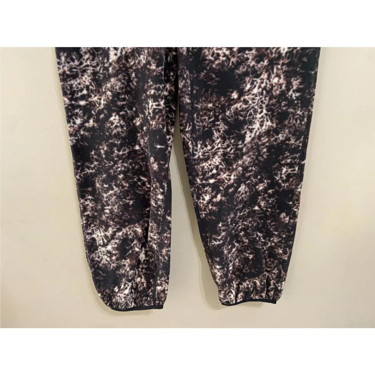 Nike clothing - ACG Therma-FIT - ACG - Multicolor (UPC: 0196153780620) 2