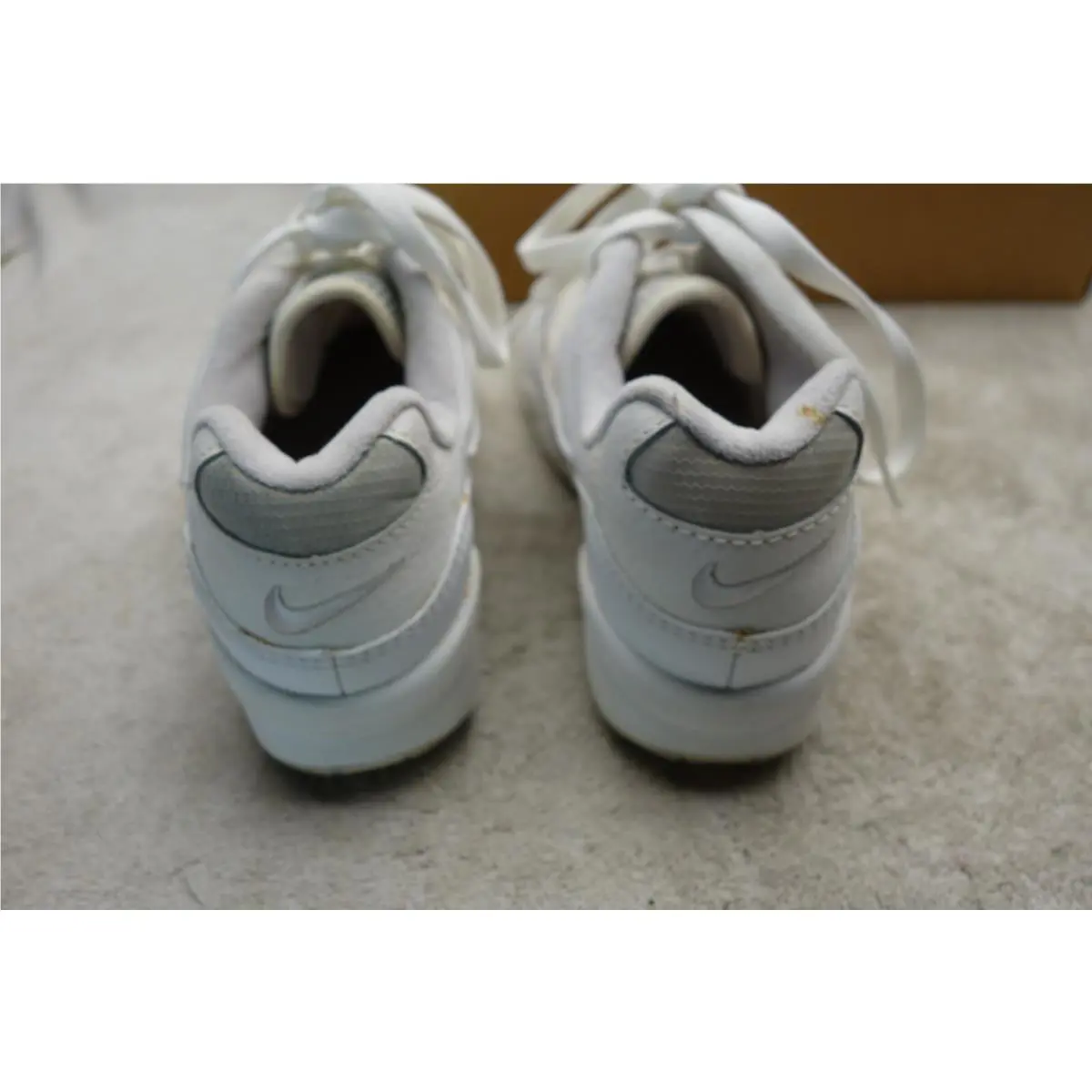 Nike shoes - Nike Air Santiam - Air Santiam - White 1