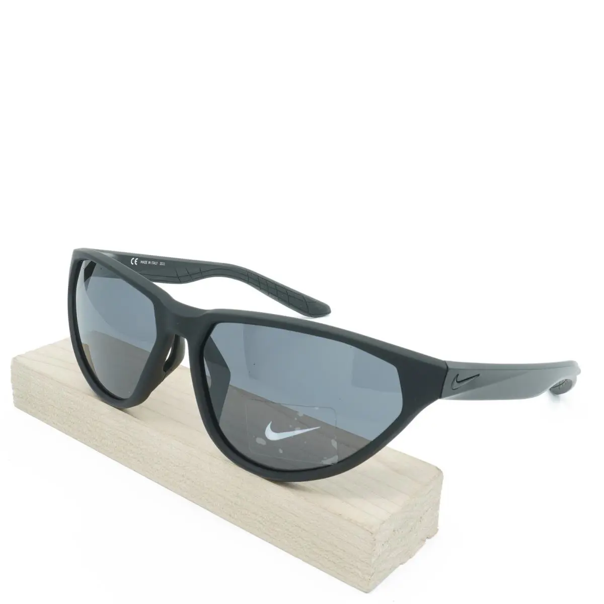 DJ0800-010 Mens Nike Maverick Fierce Sunglasses - Frame: MATTE BLACK