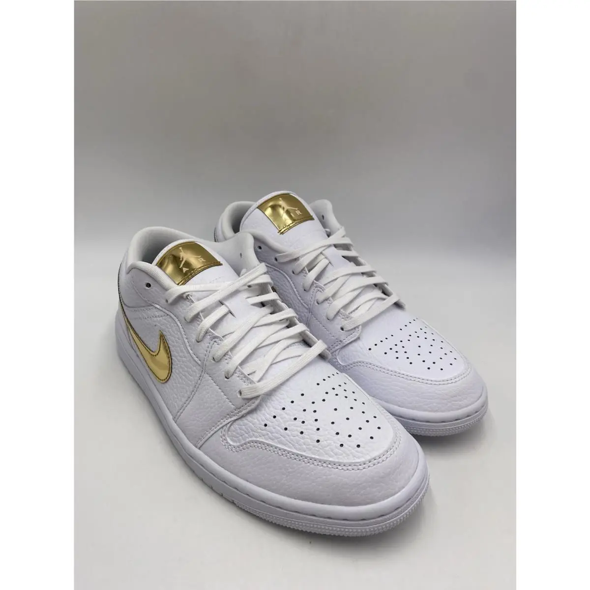 Nike shoes - Air Jordan 1 Low SE - CZ4776 100 - Whte/Metallic Gold (UPC: 194276388235) 3