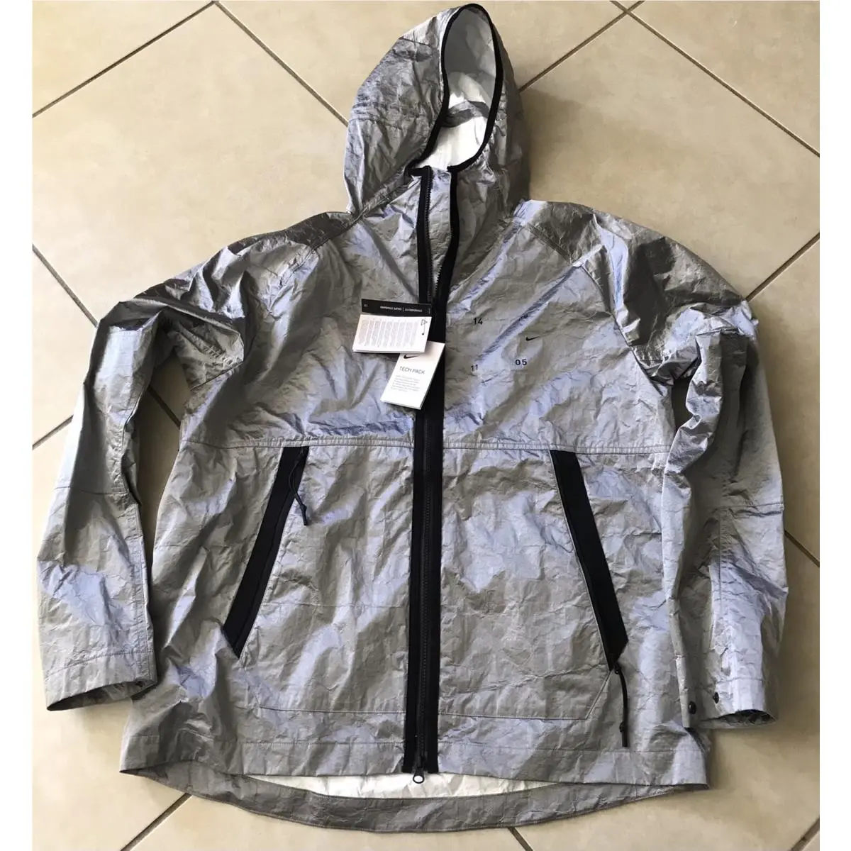Nike clothing - SPORSTSWEAR TECH - SPORSTSWEAR TECH - CU3758-095 - Silver 0