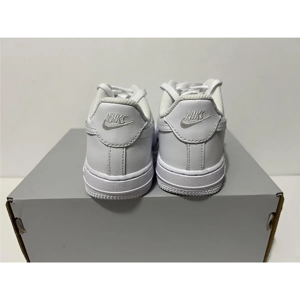 Nike shoes - DH2925-111 - DH2925-111 - White (UPC: 0194954229904) 2