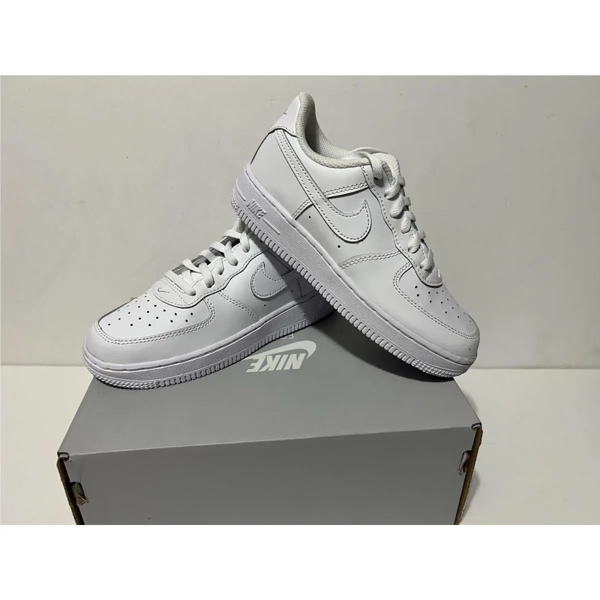 Nike shoes - DH2925-111 - DH2925-111 - White (UPC: 0194954229904) 3