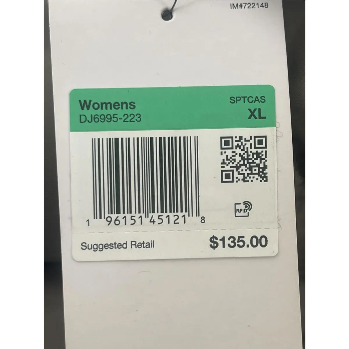 Nike clothing - Green (UPC: 195239558511) 9