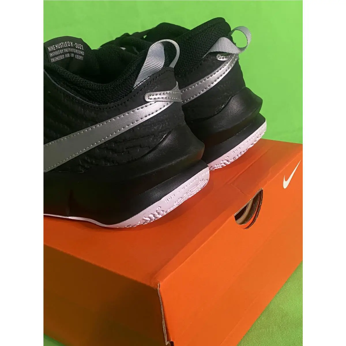 Nike shoes - Nike Presto (GS) - Presto - Black/Metallic Silver-Volt (UPC: 194957475094) 3
