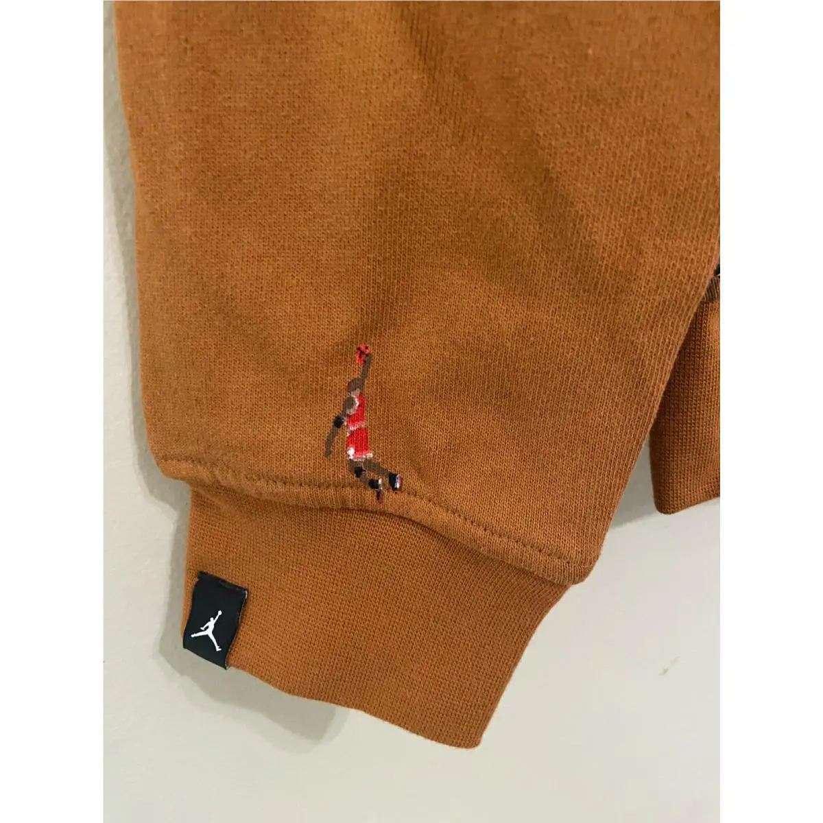 Nike clothing - Brown 2