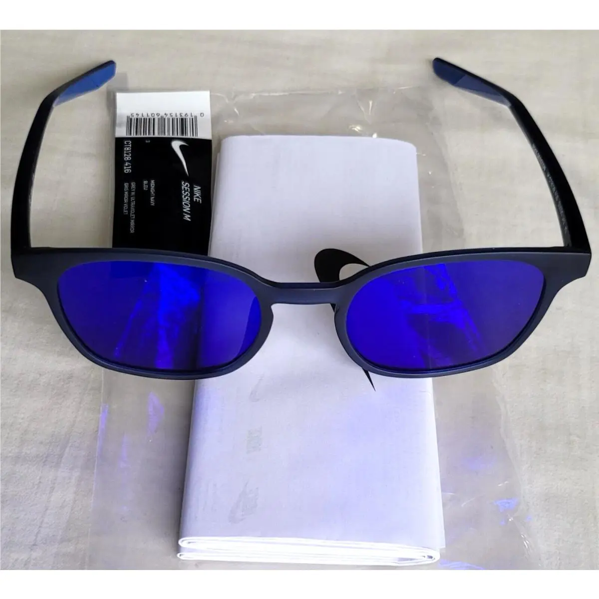 Unisex Sunglasses Ultraviolet Mirror Lens Square Frame Session M CT8128 416 by Nike