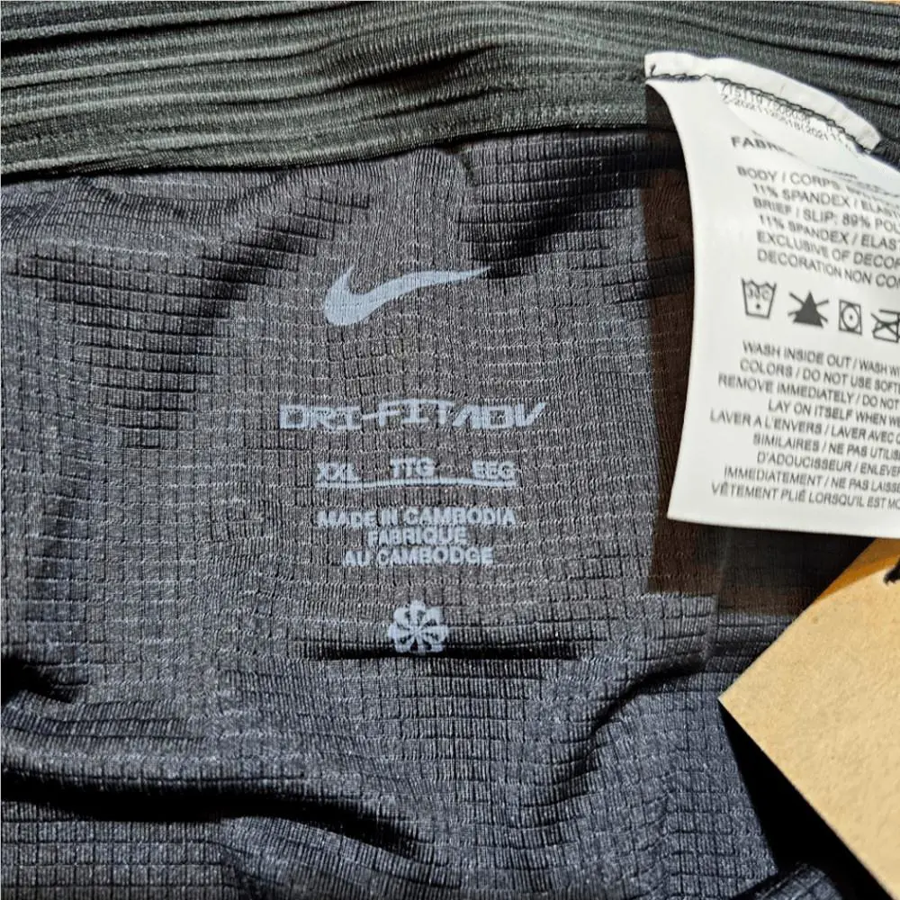 Nike clothing - Black, Exterior: Multicolor 10